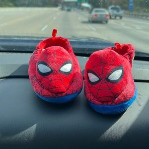 H&M Spider-Man house shoes